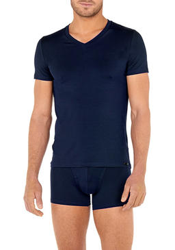 Stylingtipps Beschreibungsbild von HOM T-Shirt V-Neck Tencel soft 402466/00RA