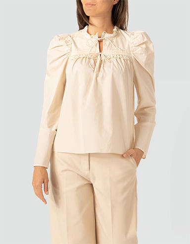 Bluse mit verspielten Details