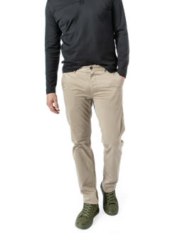 Stylingtipps Beschreibungsbild von BOSS Orange Chino Slim 50510933/239
