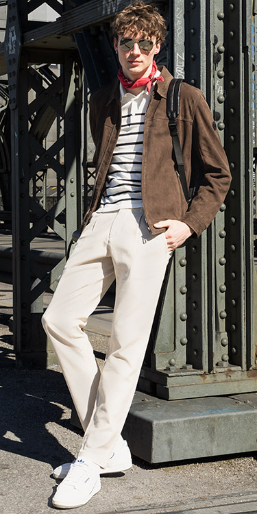 Lässiger Look mit Strick-Polo, Komplett-Outfit