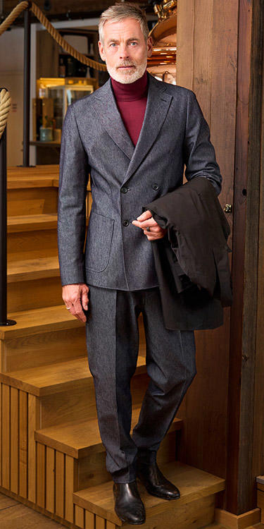 Zweireiher mit Charakter, Komplett-Outfit