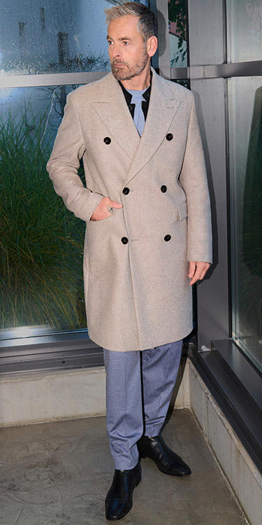 Doppelt geknöpft, klar kombiniert, Komplett-Outfit Image 0