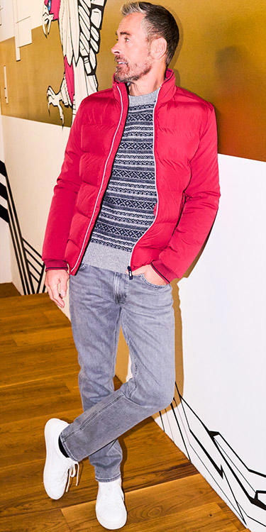 Smart durch den Alltag, Komplett-Outfit Image 0