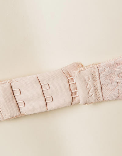 DKNY Signature Lace Perfect Lift Strap. 454195/DPN Image 3