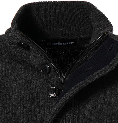 Barbour Troyer Patch charcoal MKN0585CH91 | herrenausstatter.de 