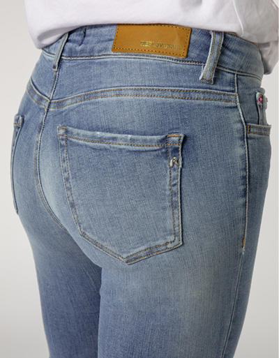 Replay Damen Jeans Faaby WA429.000.69D 885/010 Image 2