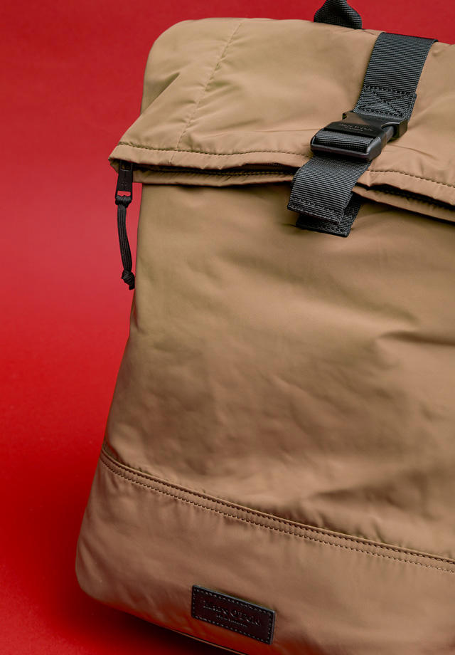 Close-Up eines braunen Rucksacks