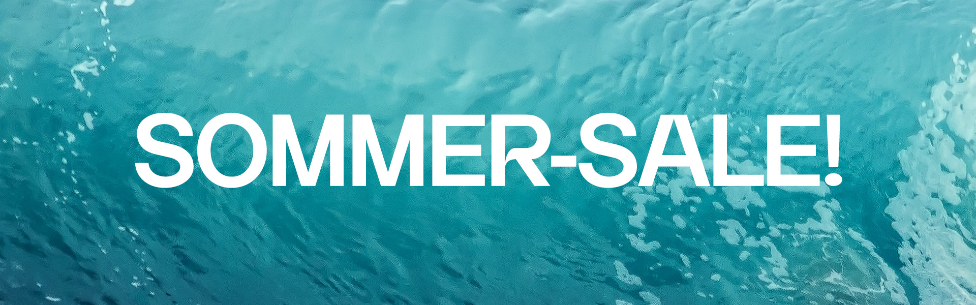 Werbebanner zum Sommer-Sale. Hintergrund: türkises Wasser