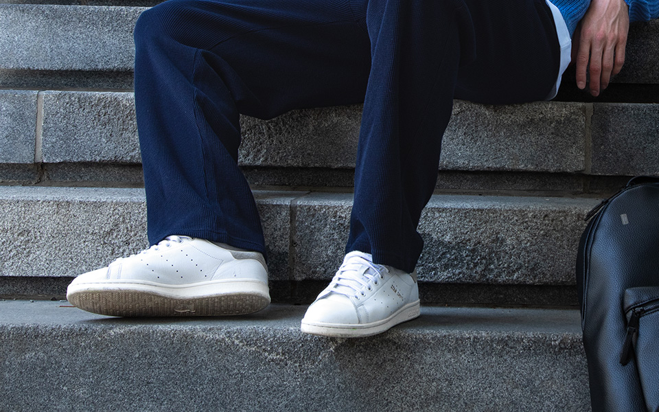 Weiße Sneaker 
