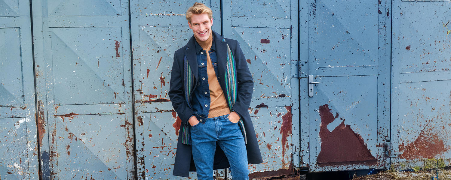 Mäntel – elegante Klassiker, die Stil und Wärme perfekt vereinen und vielseitig kombinierbar sind.