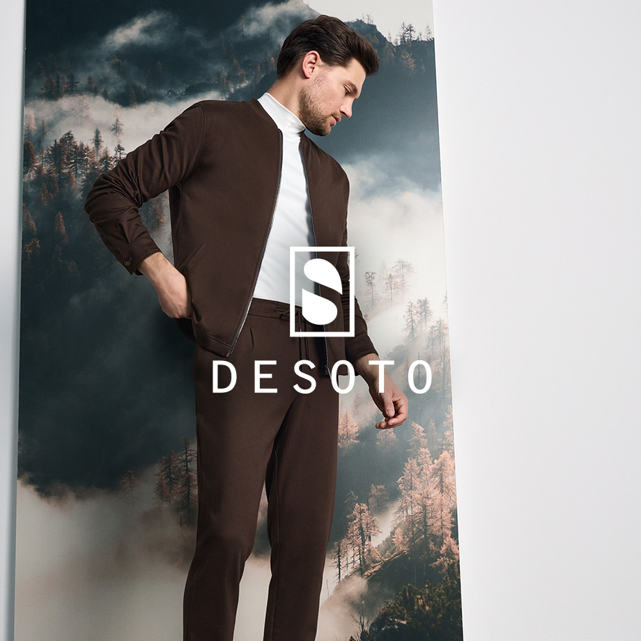 Mann in braunem Anzug mit weißem Hemd, Business-Outfit in schlanker Passform