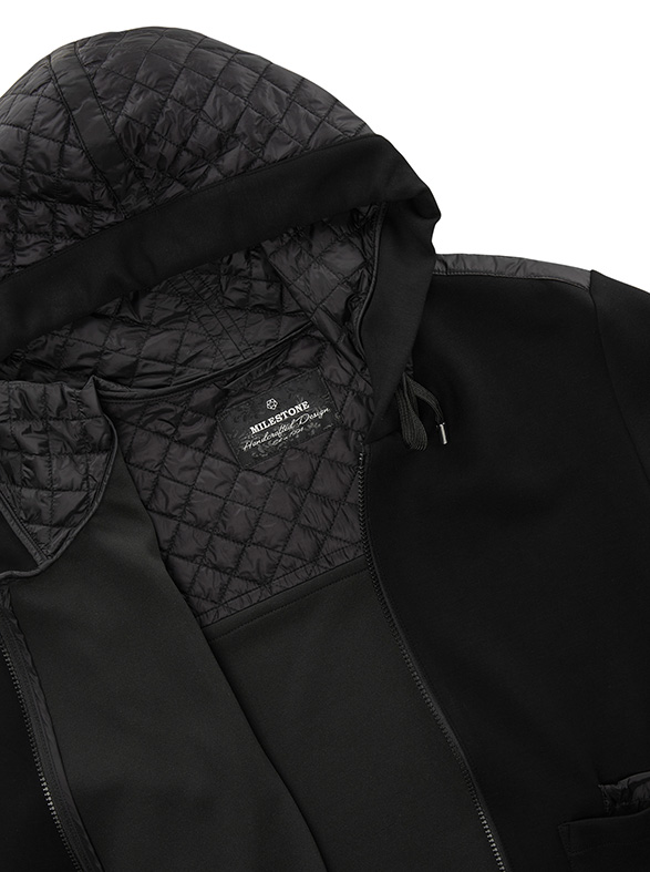 Schwarze Damenjacke mit Steppkapuze und Reißverschluss aus Nylon, elegant präsentiert